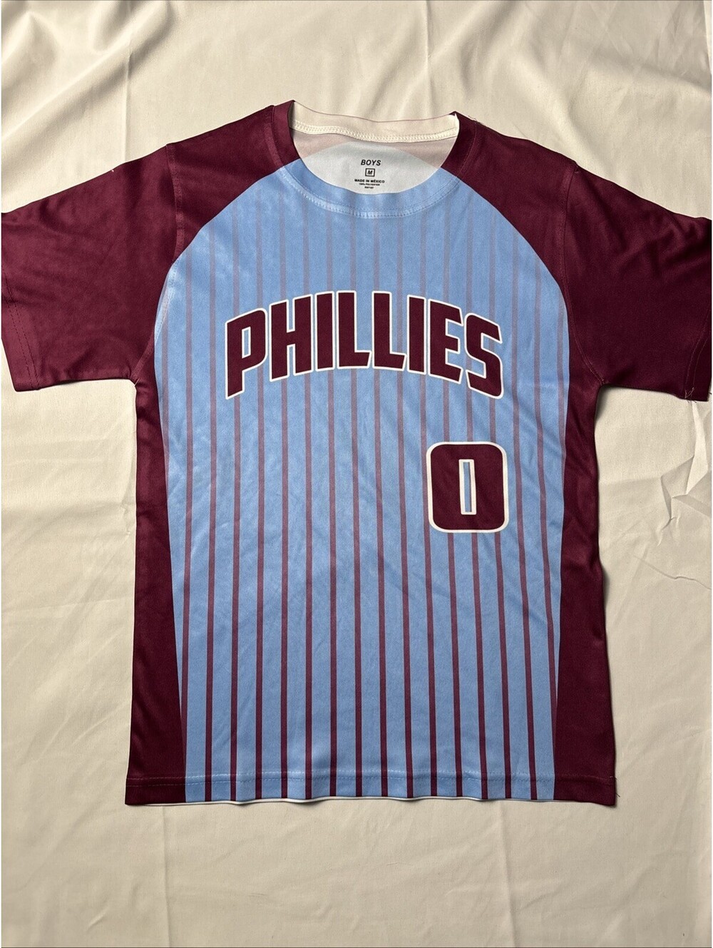 Boys Phillies Blue and Maroon Short Sleeve T-Shirt Size M